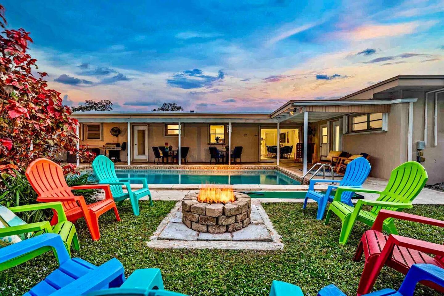 Beautiful Villa - Pool, Game Room - Near Beaches * Pembroke Pines