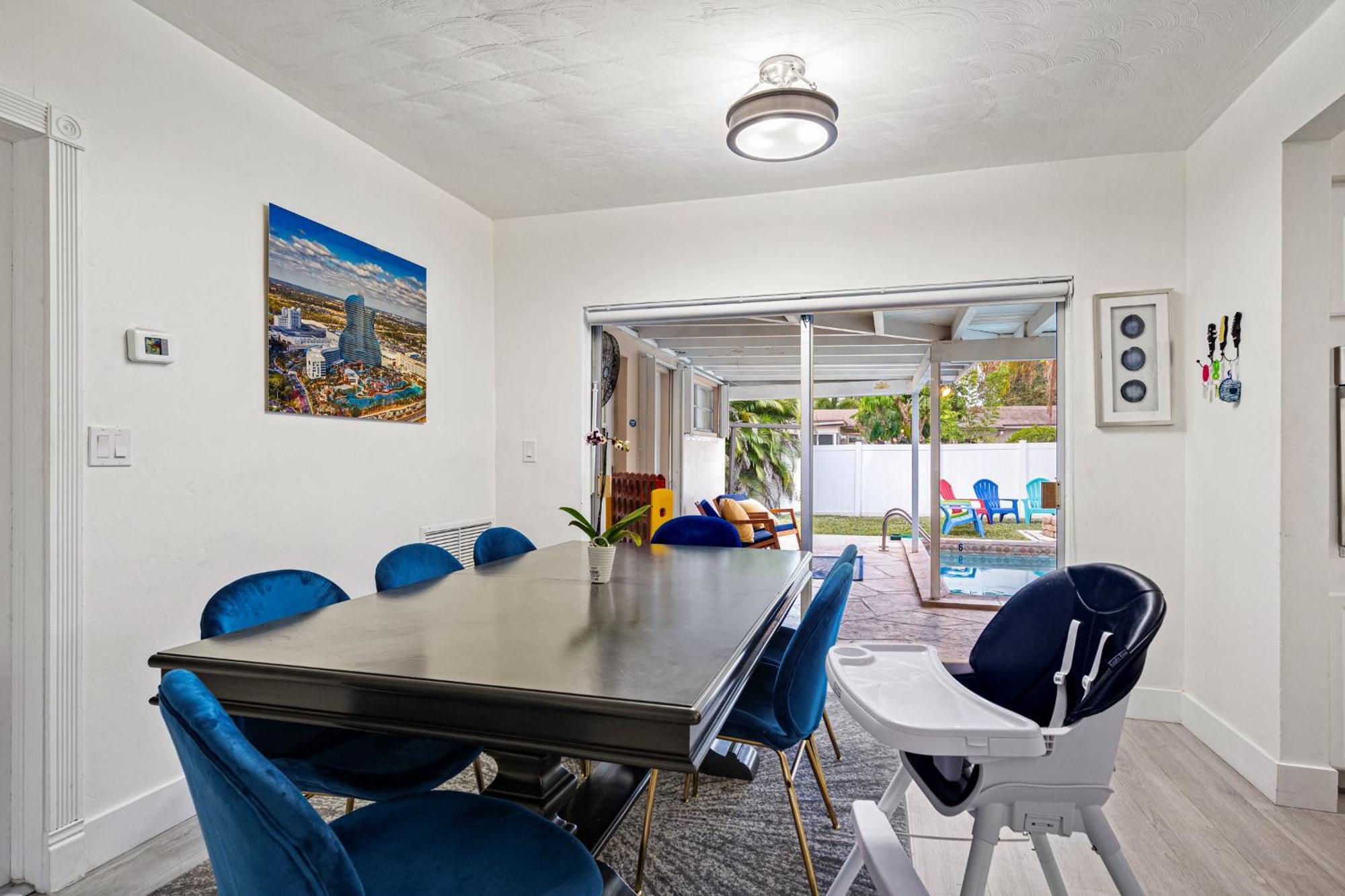 Villa Beautiful Villa - Pool, Game Room - Near Beaches *